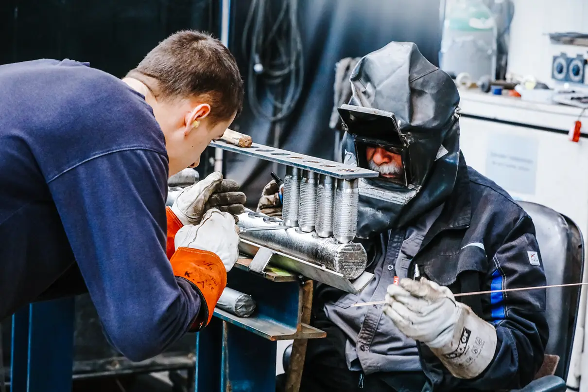 Fertigung von hitzebeständigen Kraftwerk-Teilen